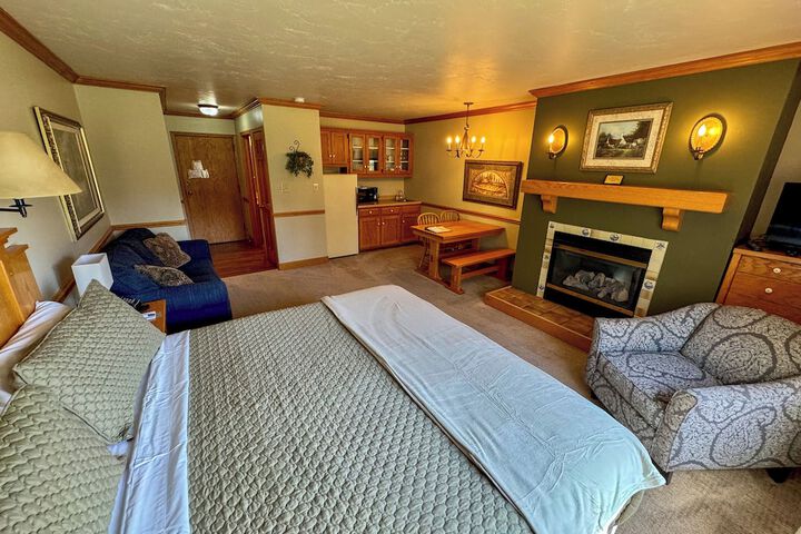 Room 14 of 60