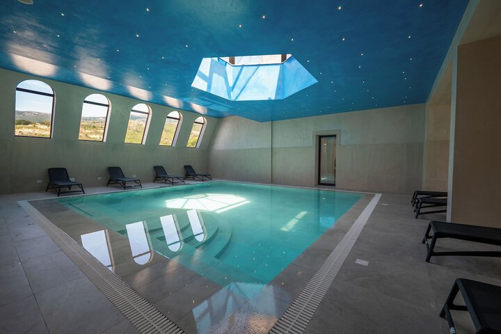 Pool 59 of 75