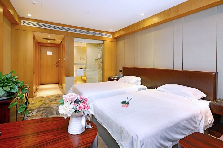 Room 4 of 44