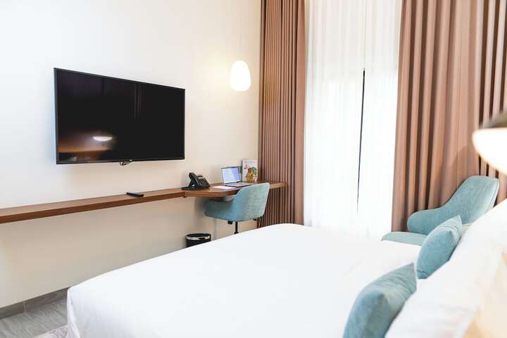 Room 14 of 44
