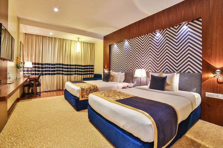 Room 35 of 120