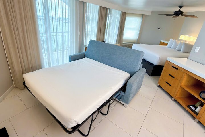 Room 18 of 64