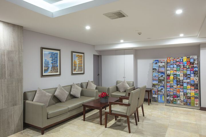 Hotel Interior 8 of 47