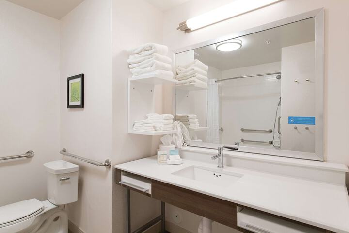 Bathroom shower