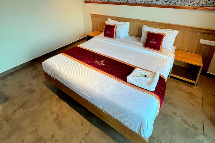 Room 10 of 36