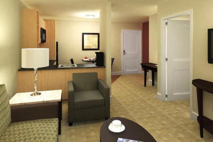 Room 15 of 32