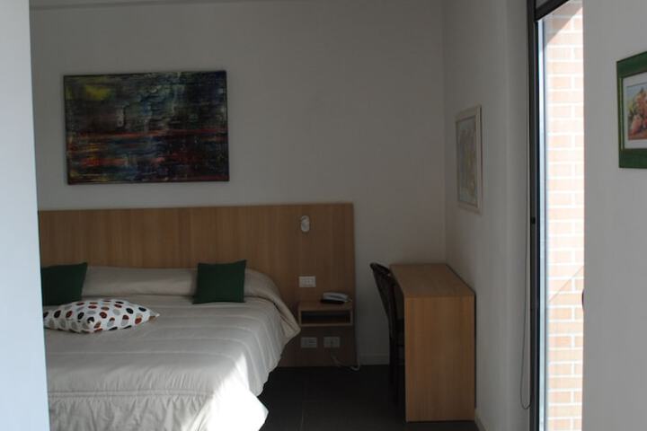 Room 13 of 86