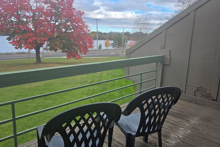 Terrace/Patio 23 of 34