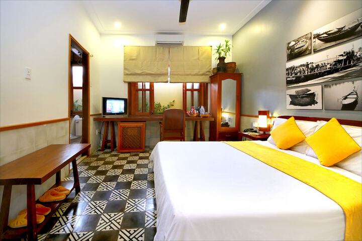 Room 14 of 119