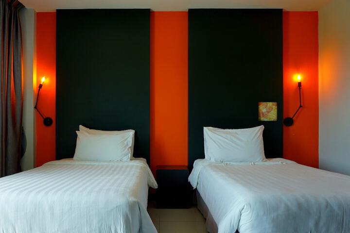 Room 10 of 44