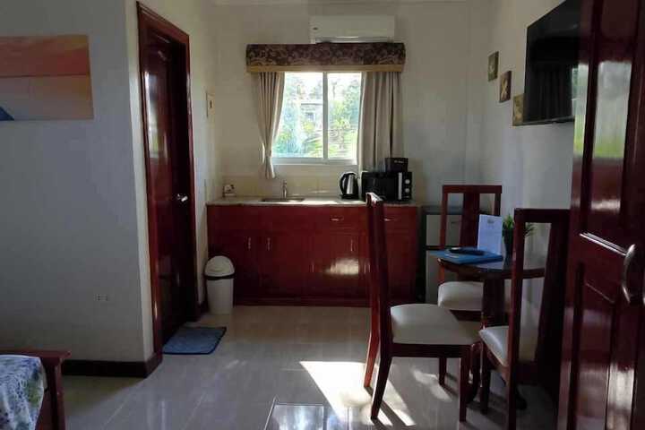 Room 15 of 42