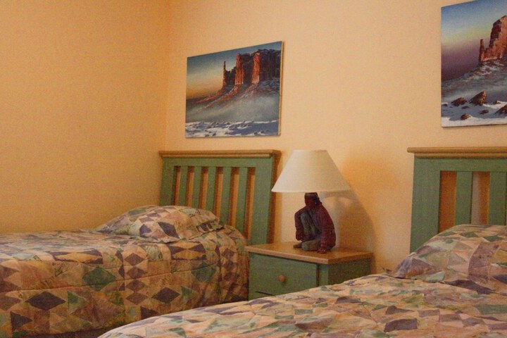 Room 2 of 46