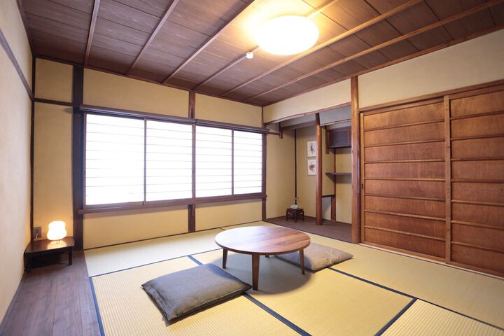 Room 5 of 33