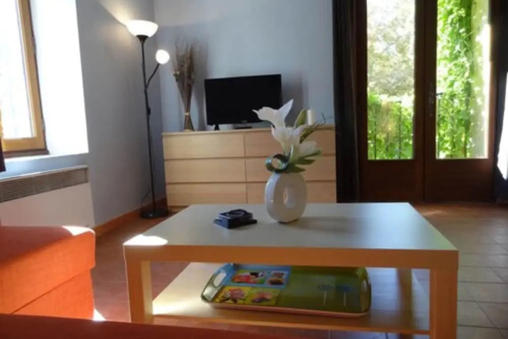 Room 16 of 24