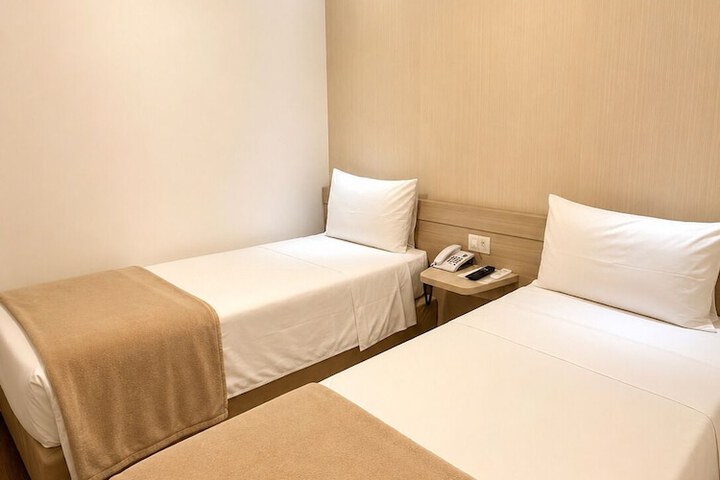 Room 29 of 54