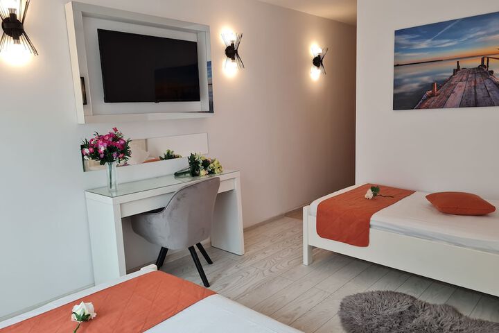 Room 45 of 113
