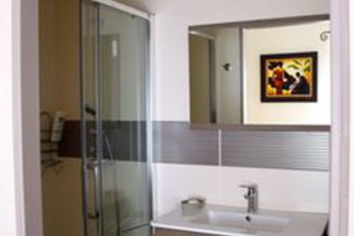 Room 6 of 45