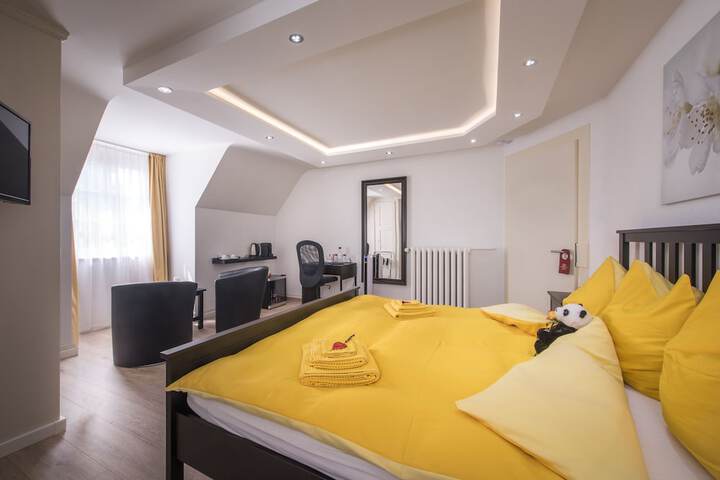 Room 8 of 61