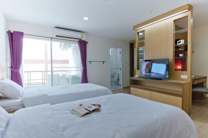 Room 7 of 42