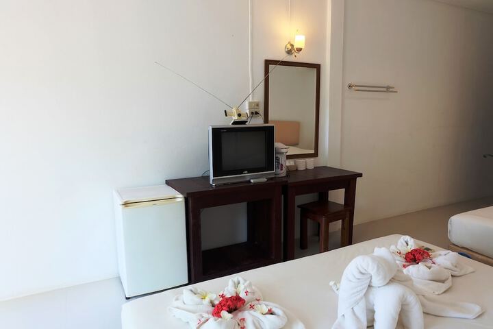 Room 10 of 87