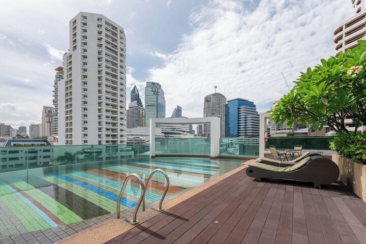Pool Hotel