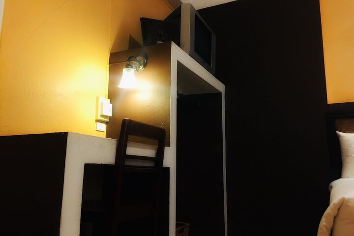 Room 44 of 81