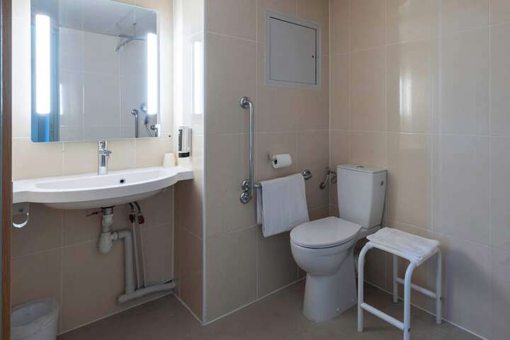 Room 26 of 55