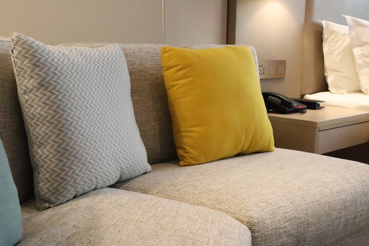 Room 44 of 118