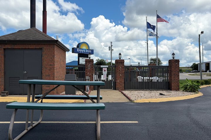 Property Grounds 44 of 46