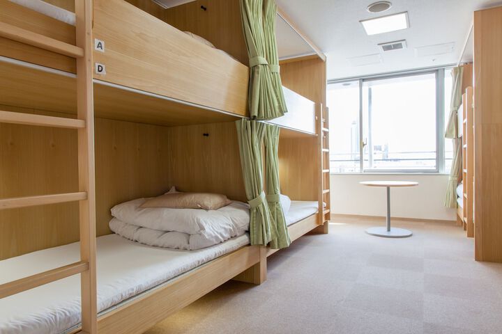 Room 11 of 42