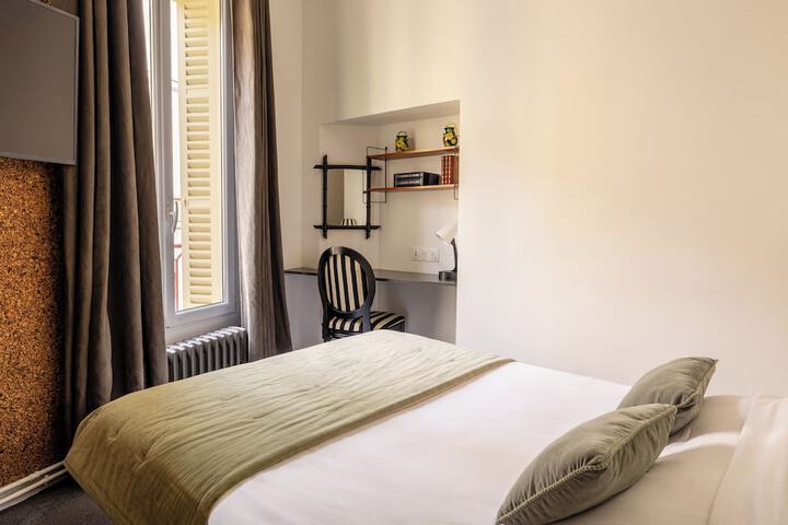 Room 30 of 70