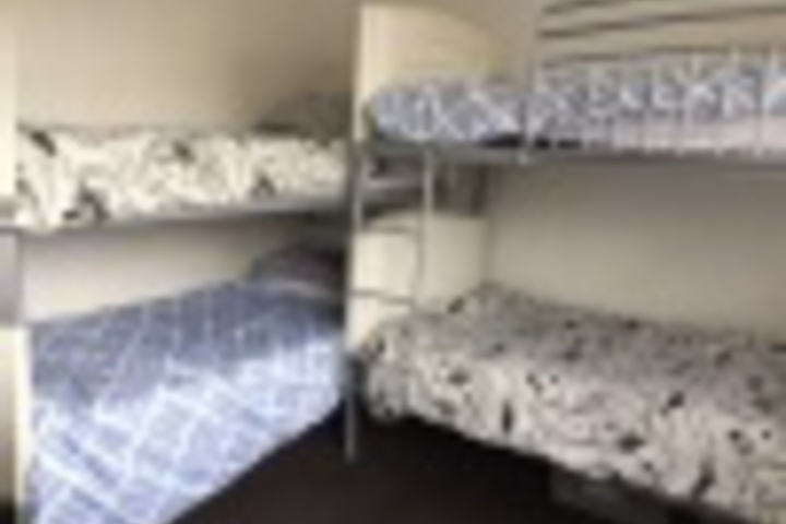 Room 76 of 192