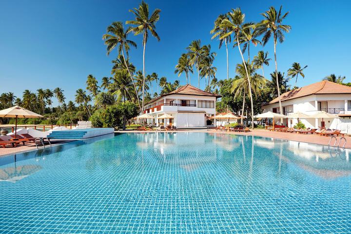 Pools & Facilities