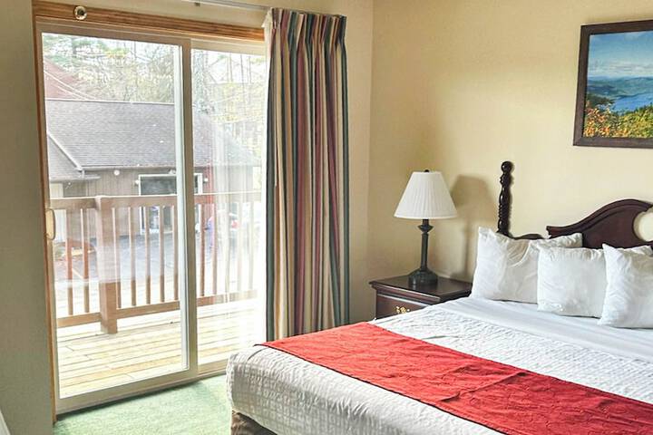Room 4 of 23