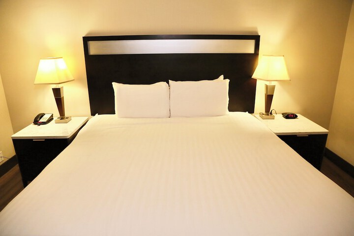 Room 30 of 73
