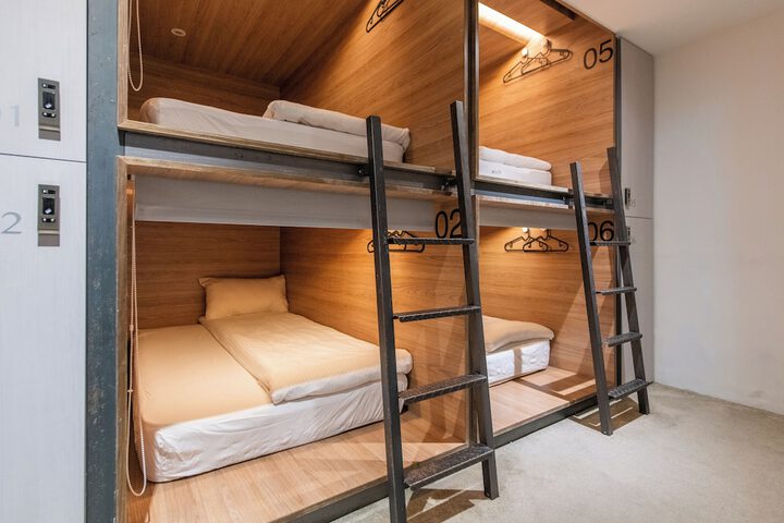 Room 14 of 24