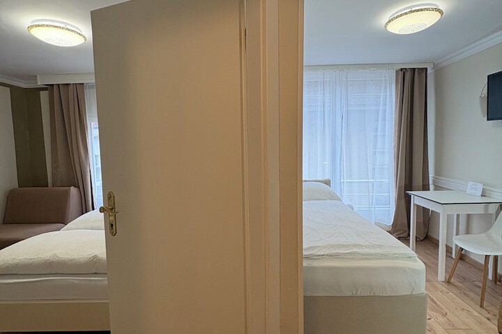Room 113 of 266