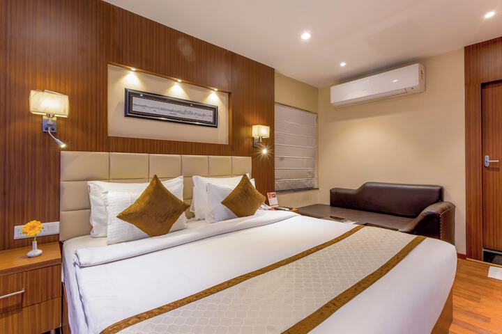 Room 40 of 161