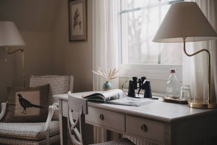 Room 9 of 56