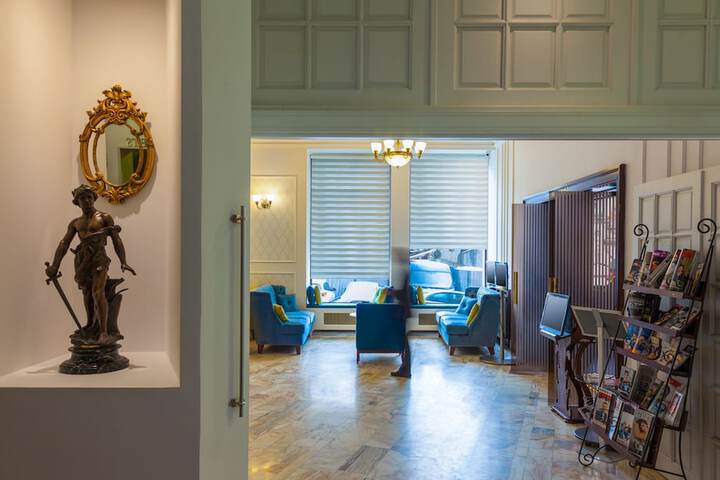 Hotel Lobby