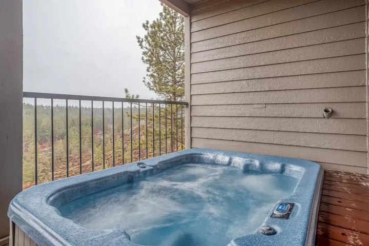Pool 15 of 24