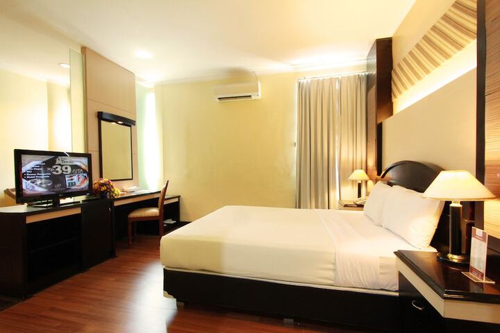 Room 6 of 49