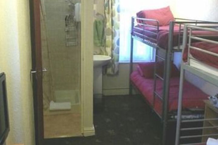 Room 52 of 149