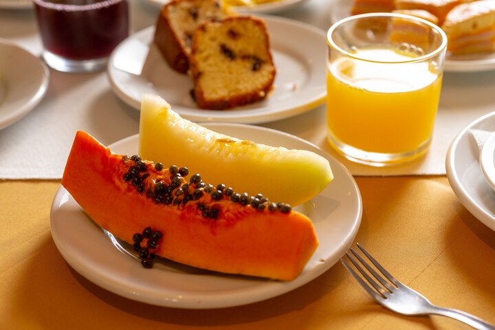 Breakfast/Coffee Service 118 of 166