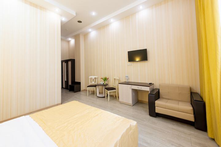Room 15 of 39