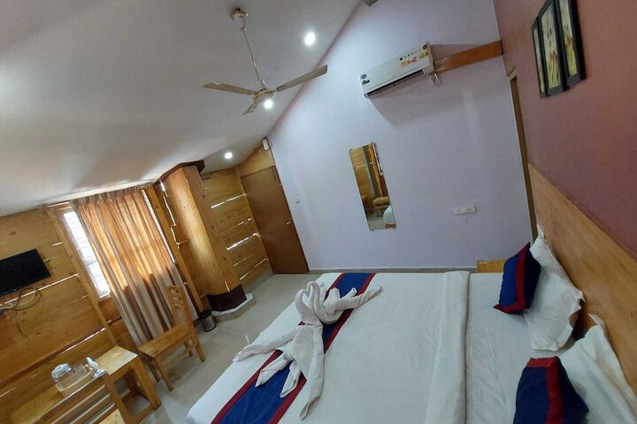 Room 15 of 52