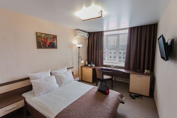 Room 9 of 31