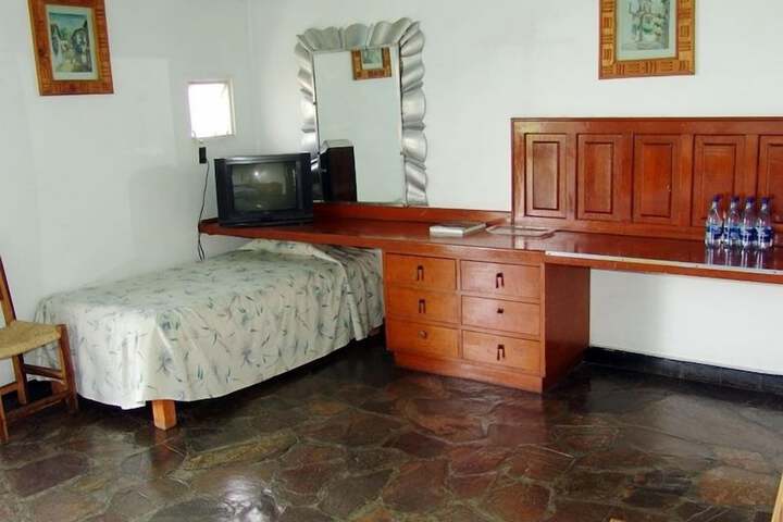 Room 12 of 60