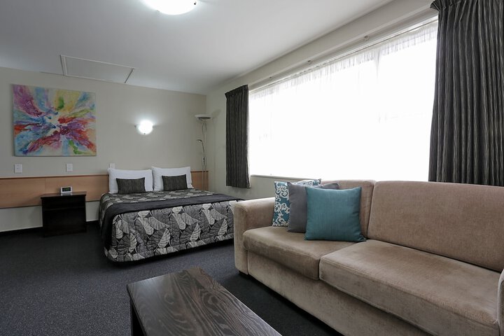 Room 8 of 41