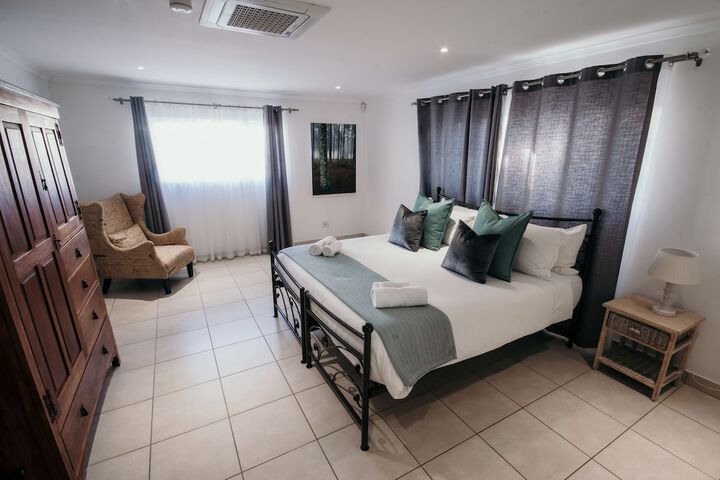 Room 21 of 231
